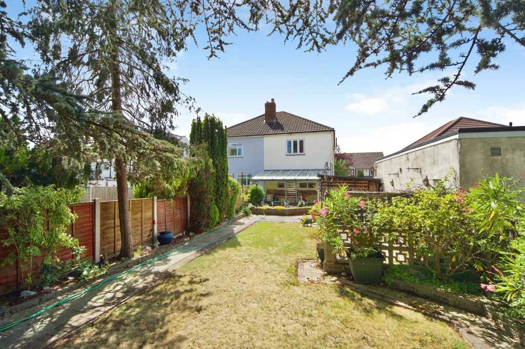 Property photo 3 of 17 Pbox-Img.Jpg