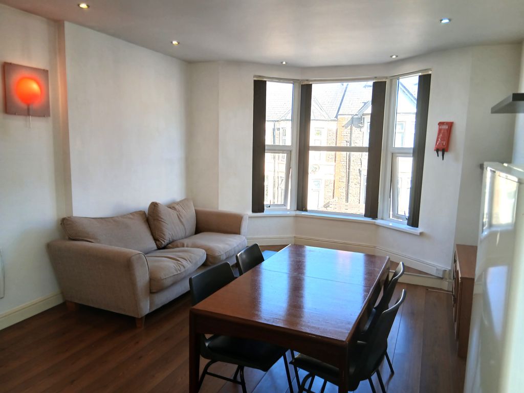 Property photo 2 of 13
