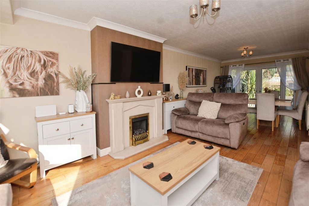 Property photo 3 of 24 Living Room