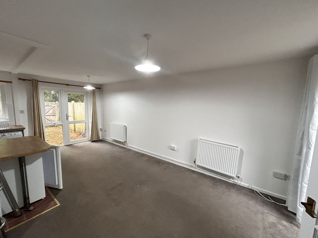 Property photo 2 of 8 Img_9091