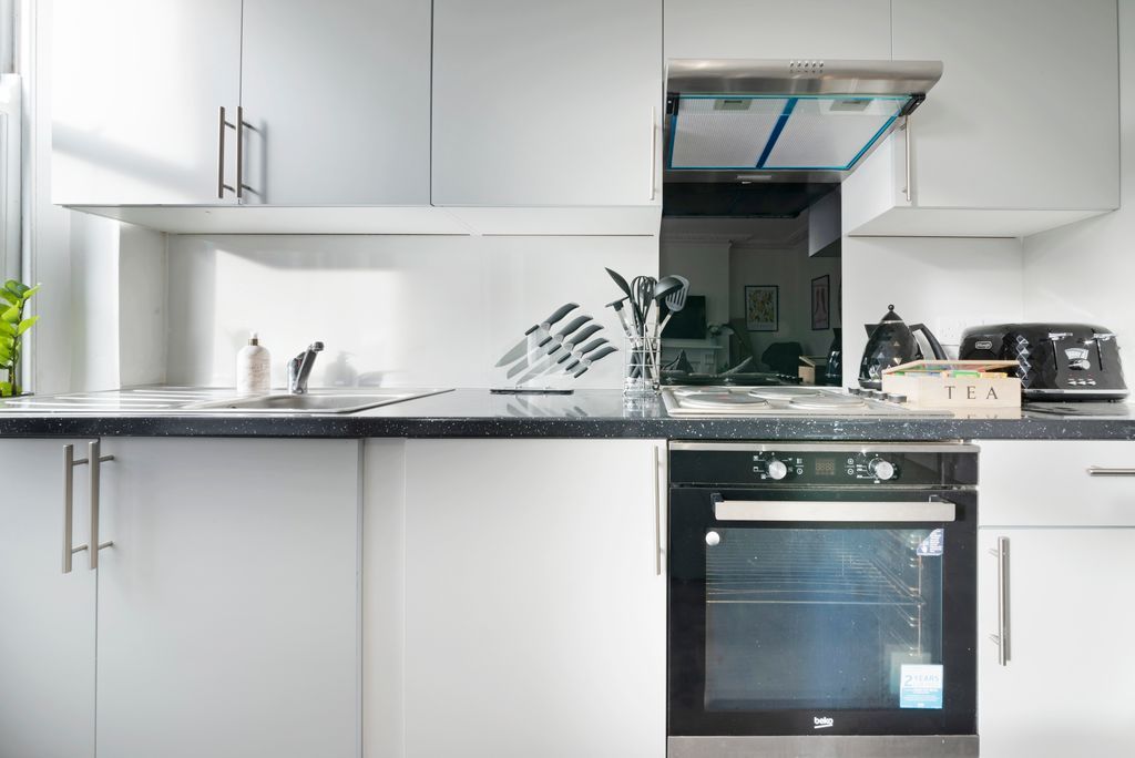 Property photo 2 of 23 Gallery