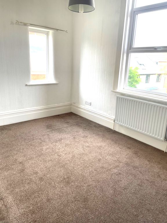 Property photo 2 of 17 Photo 1
