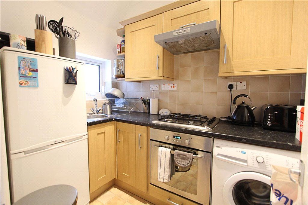 Property photo 3 of 8 Kitchen