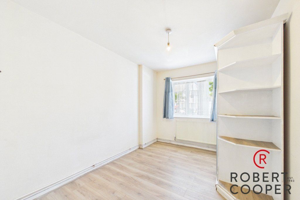 Property photo 3 of 11 Picture No. 01