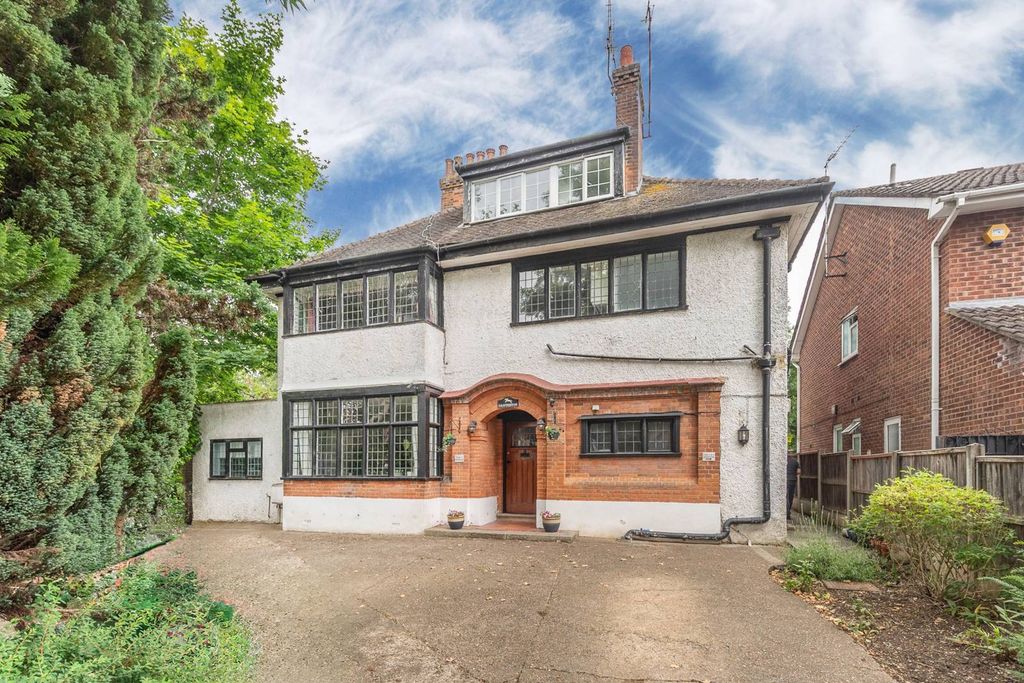 Property photo 1 of 16