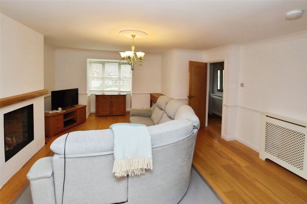 Property photo 3 of 18 Picture No. 13