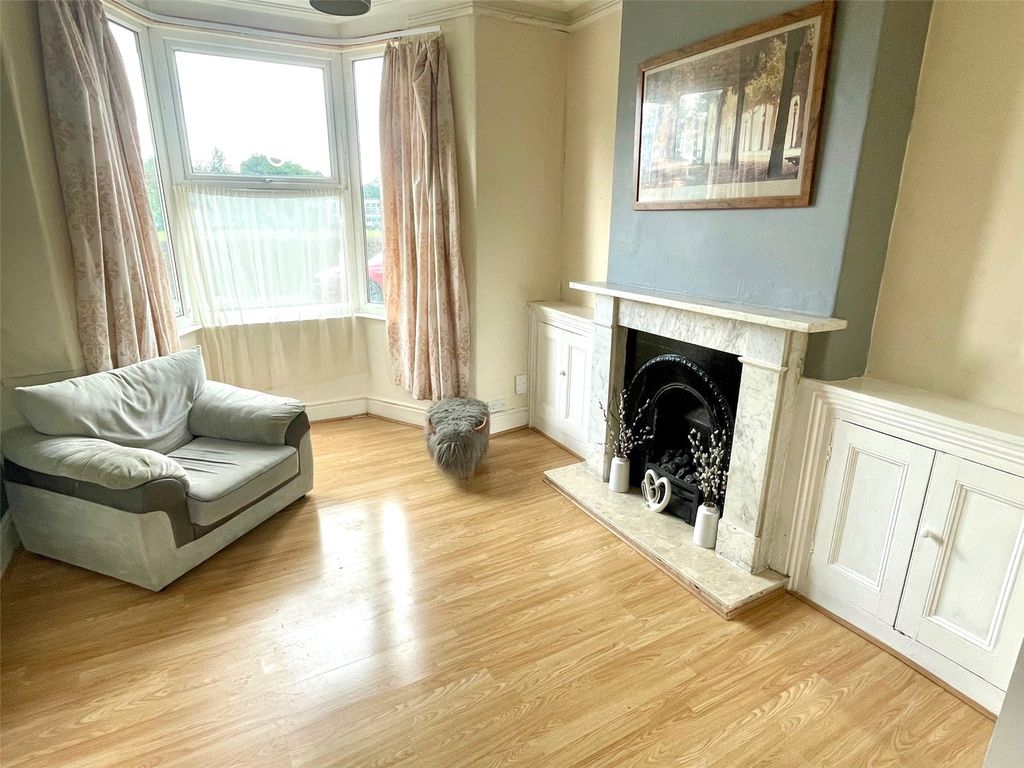 Property photo 2 of 16 Living Room