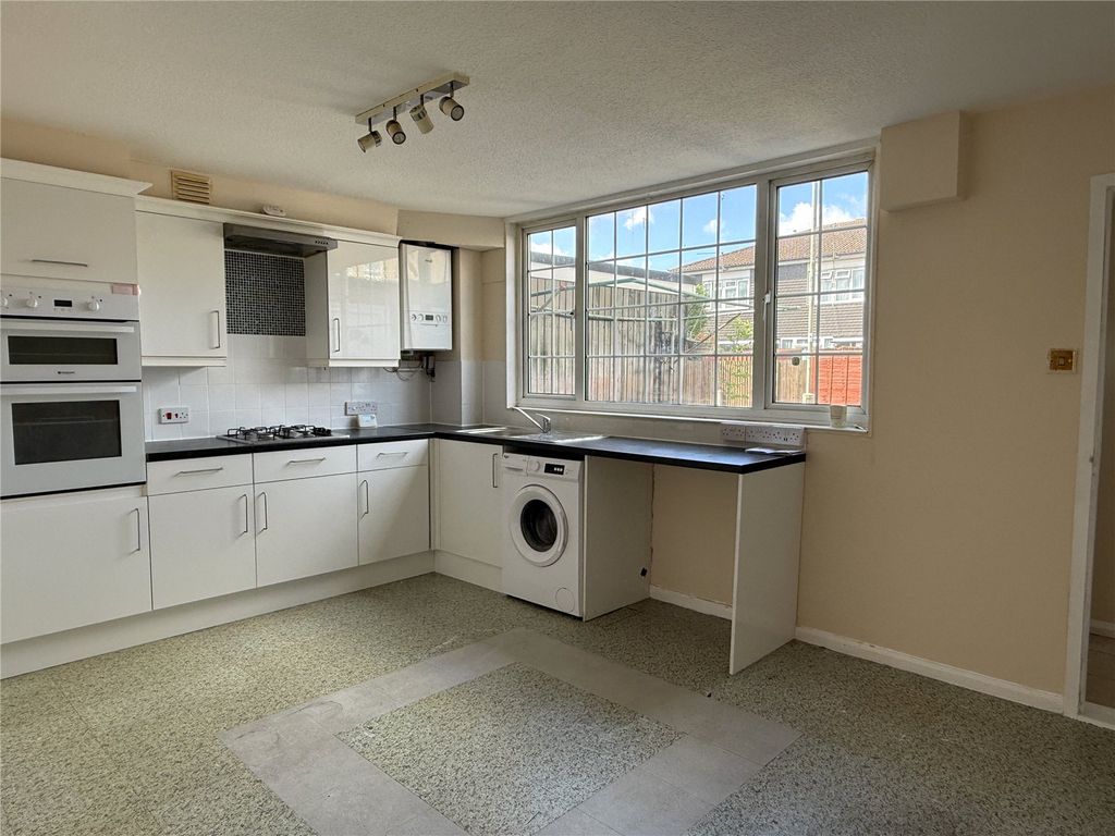 Property photo 3 of 14 Picture No. 04