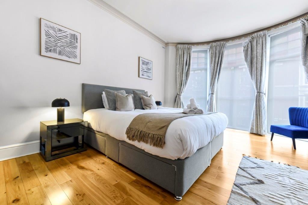 Property photo 3 of 12 Bedroom