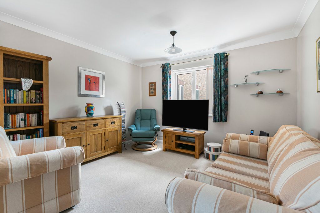 Property photo 2 of 9 Reception Room