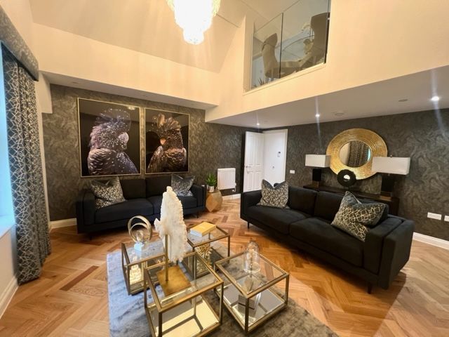 Property photo 3 of 17 Living Room