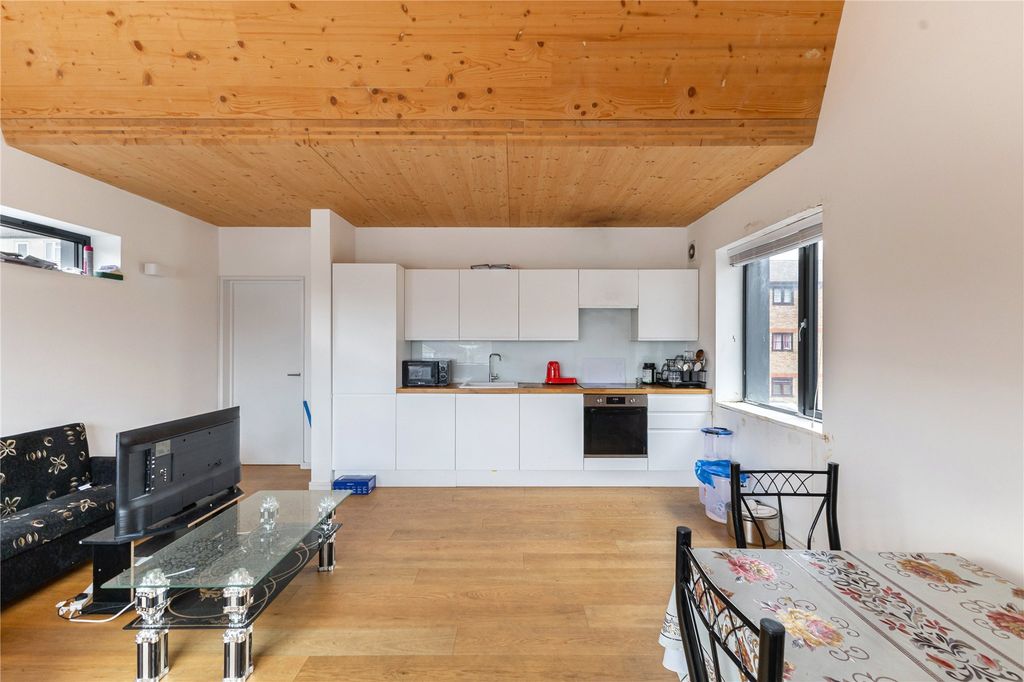 Property photo 1 of 10 Picture No. 01