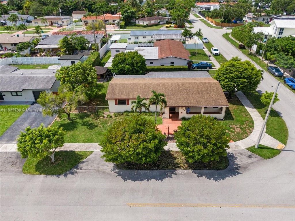Property photo 1 of 36