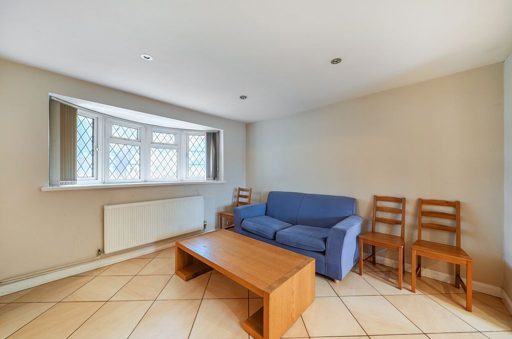 Property photo 3 of 23 1387971-17-6942A1...