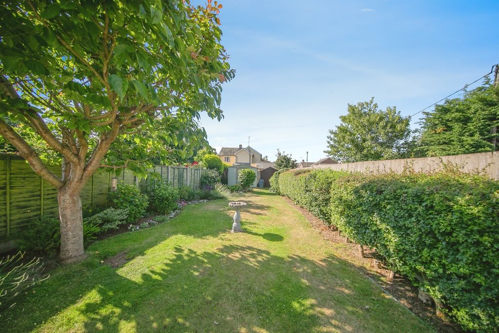 Property photo 3 of 17