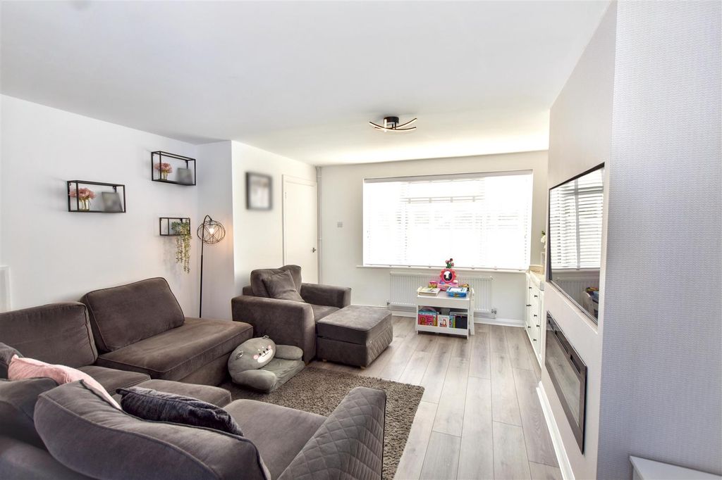 Property photo 2 of 19 Dsc_1017.Jpg