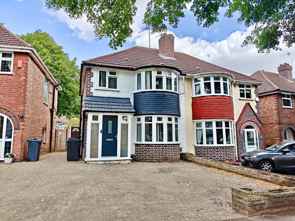 Property photo 3 of 12