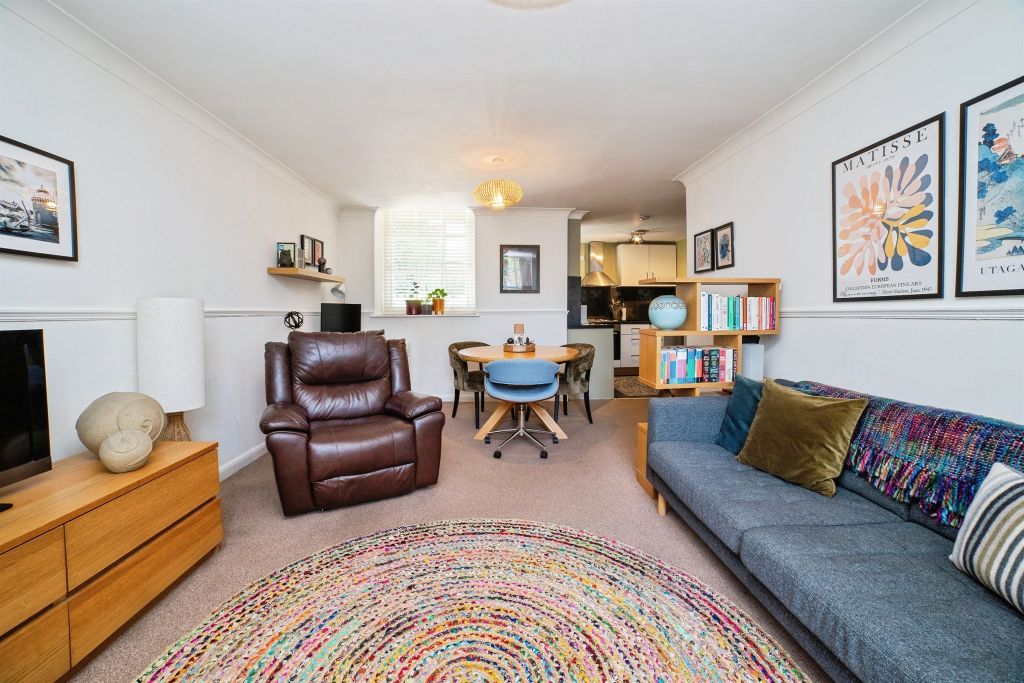 Property photo 3 of 18