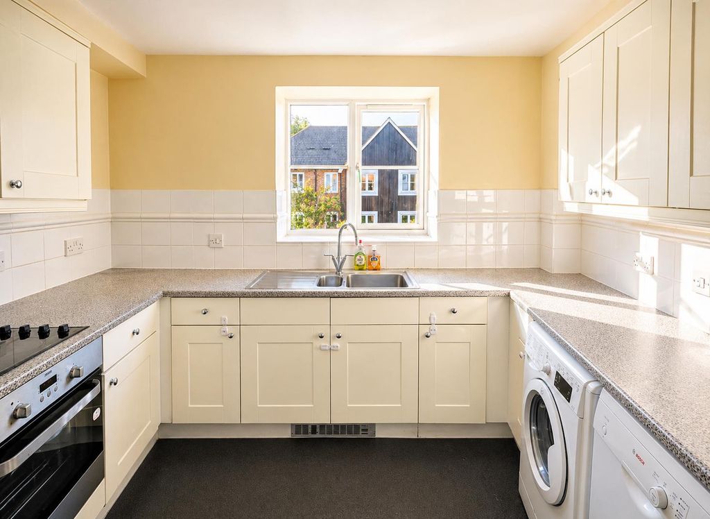 Property photo 2 of 11 2.Png