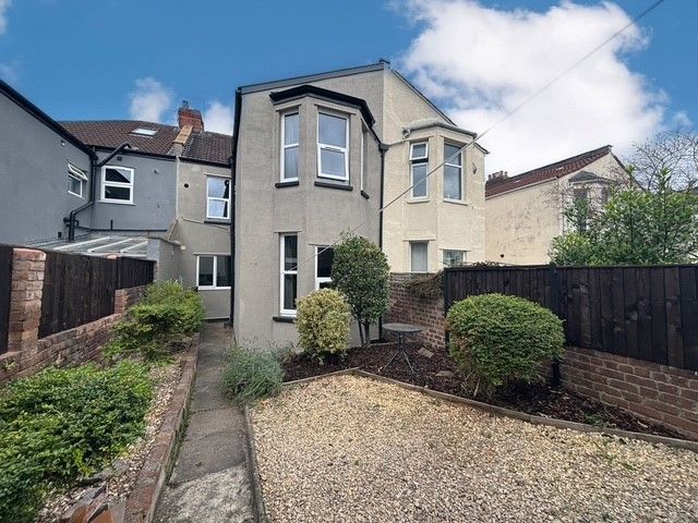 Property photo 1 of 7