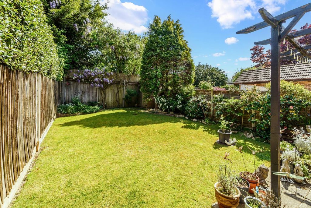Property photo 2 of 12 Derek Close (1).Jpg