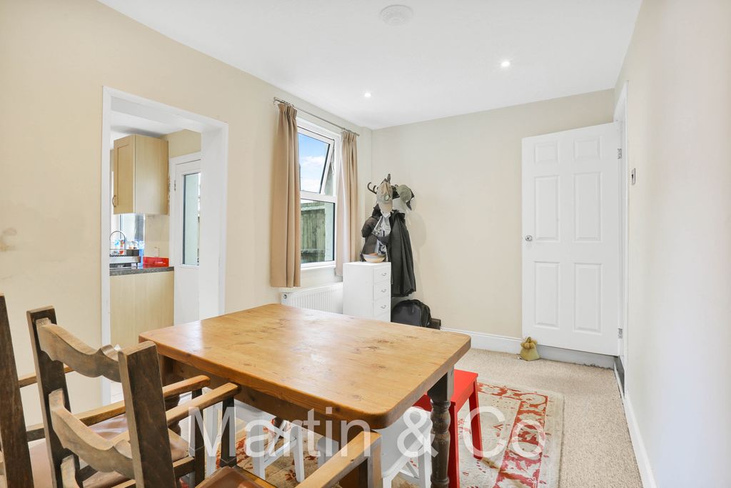 Property photo 3 of 15
