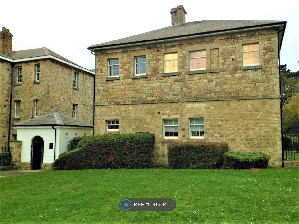 Property photo 1 of 18 Entrance To First Floor Flat