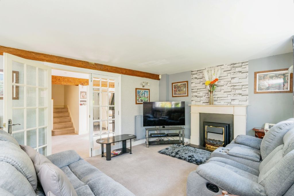 Property photo 2 of 15 Photography