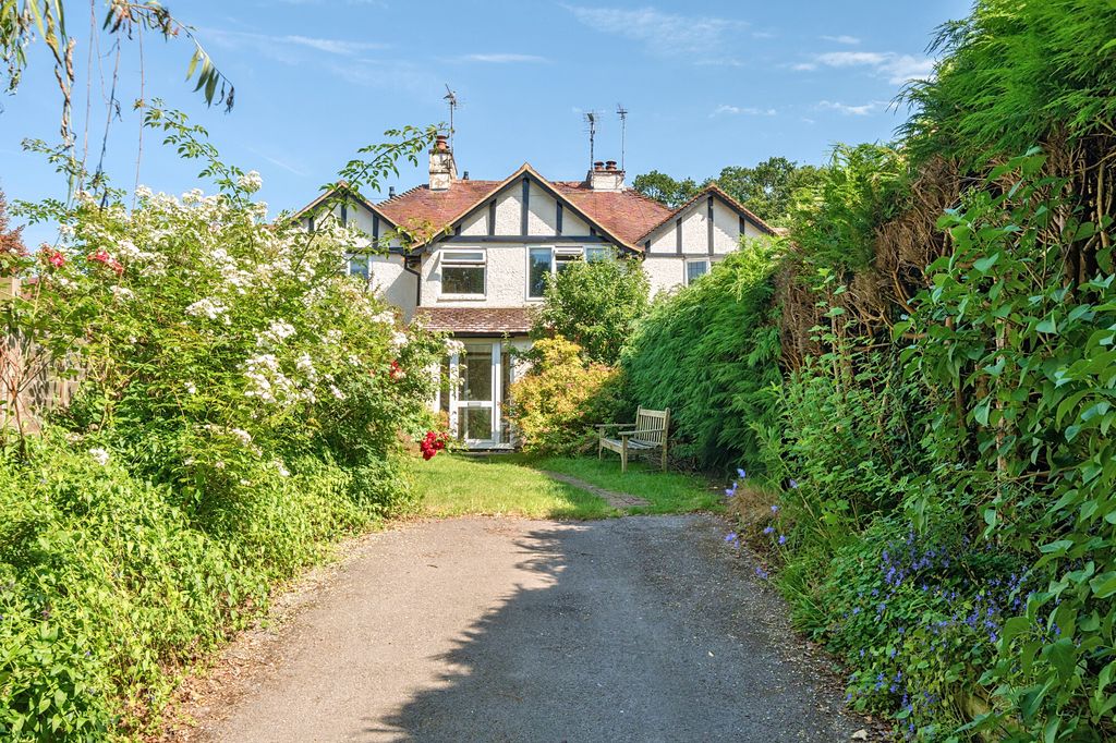 Property photo 1 of 12 1