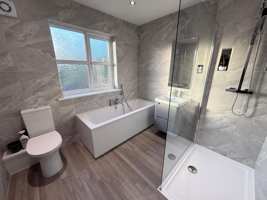 Additional image 11 of 4 bed detached house for salePloughmans Way, Macclesfield SK10
