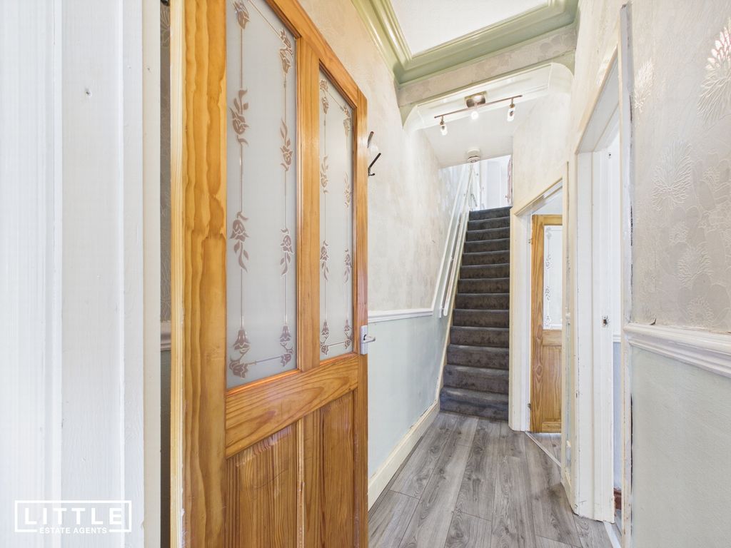 Property photo 3 of 23 Photo 2