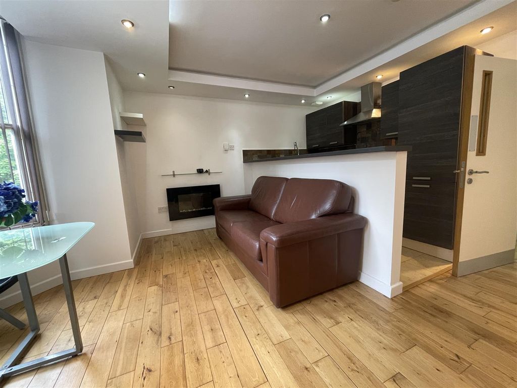 Property photo 2 of 8 Img_0506.Jpg