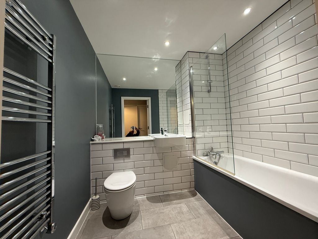 Property photo 3 of 25