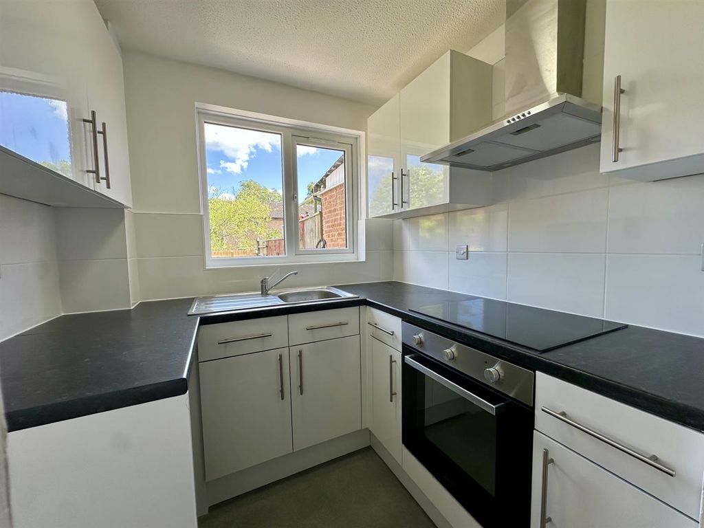 Property photo 3 of 9 2.Jpg
