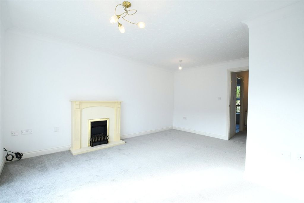 Property photo 3 of 19 Picture No. 35