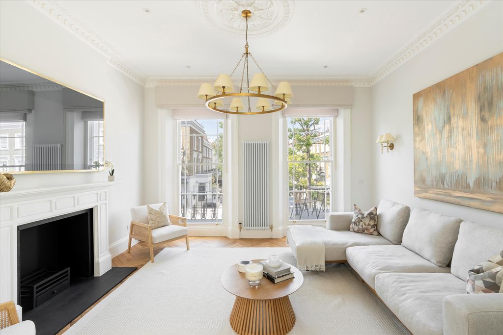 Property photo 2 of 17 Image