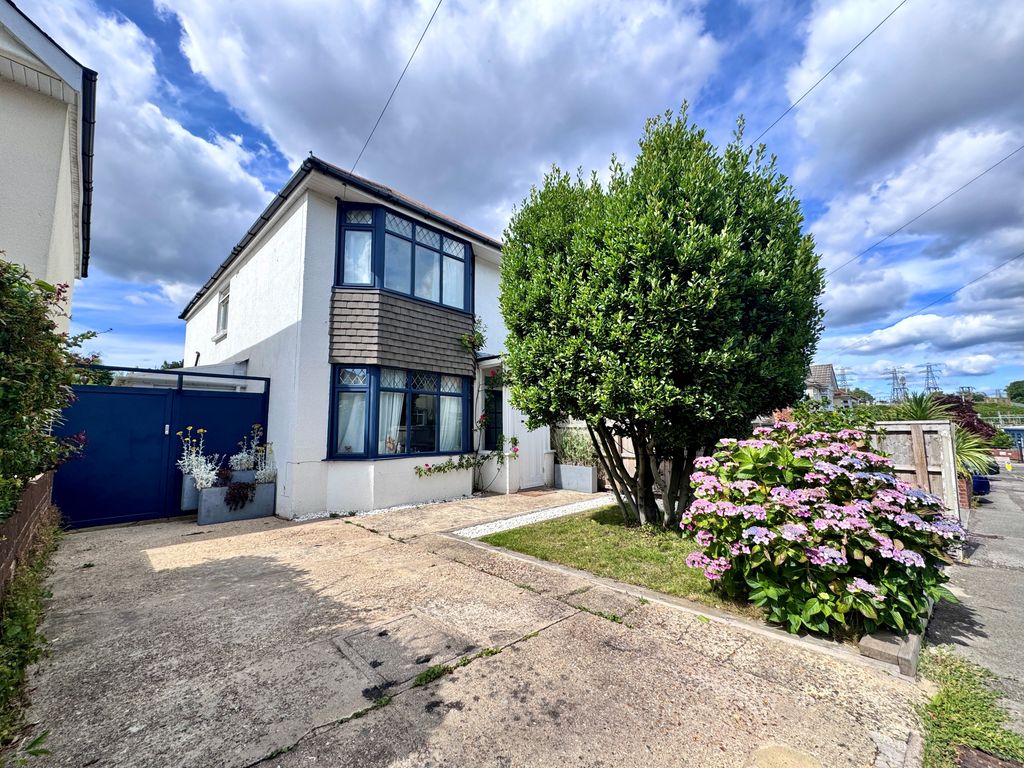 Property photo 1 of 14