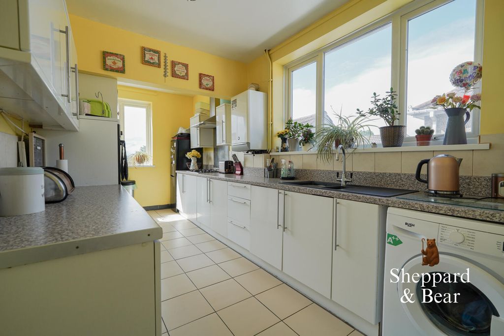 Property photo 3 of 24 Kitchen