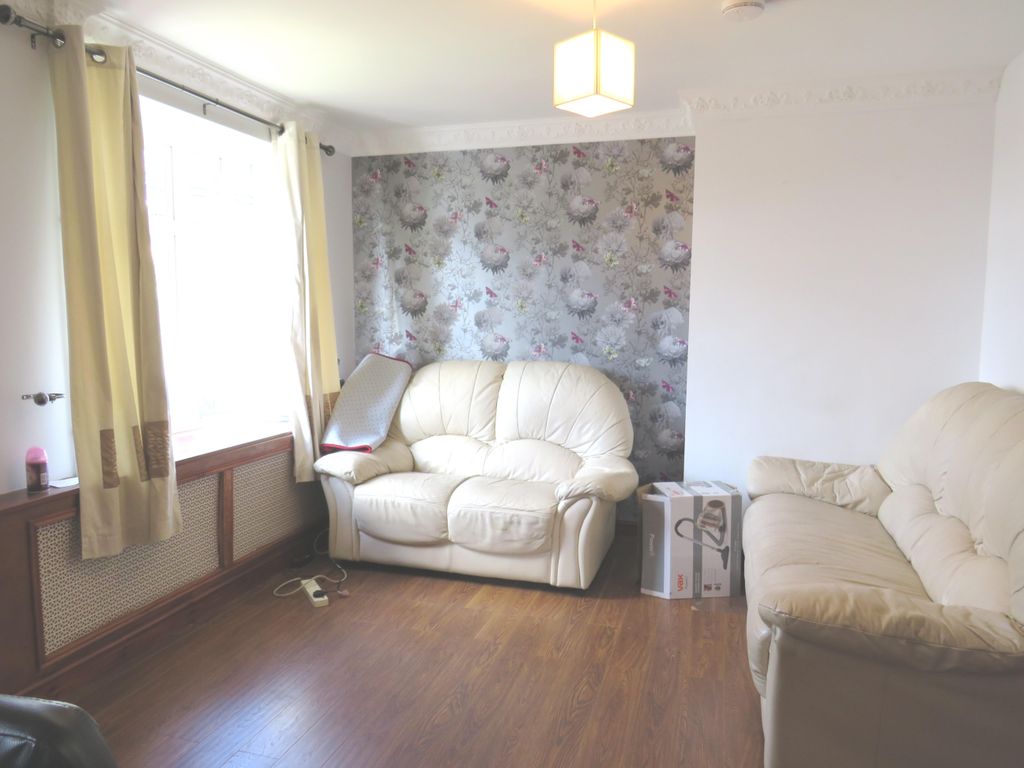 Property photo 3 of 10 Image