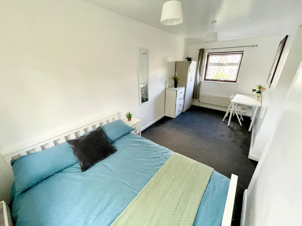 Property photo 2 of 7