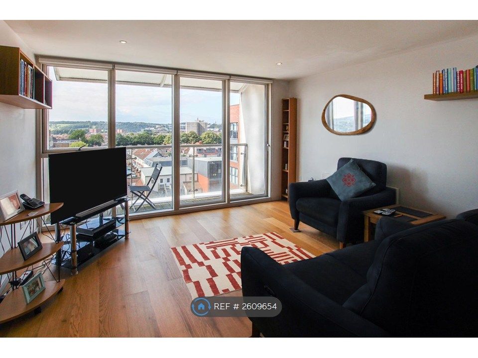 Property photo 1 of 14 Living Space (Different Furniture)