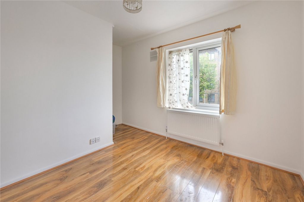 Property photo 2 of 8 Picture No. 07