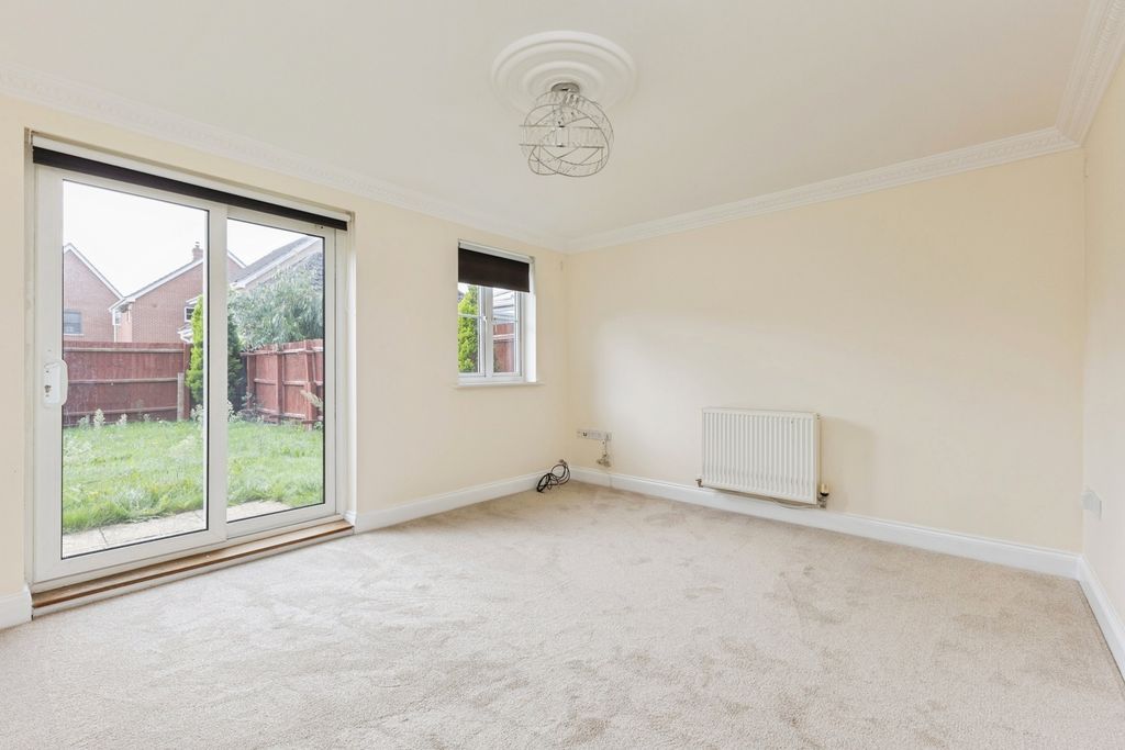 Property photo 3 of 21 Pbox-Img.Jpg