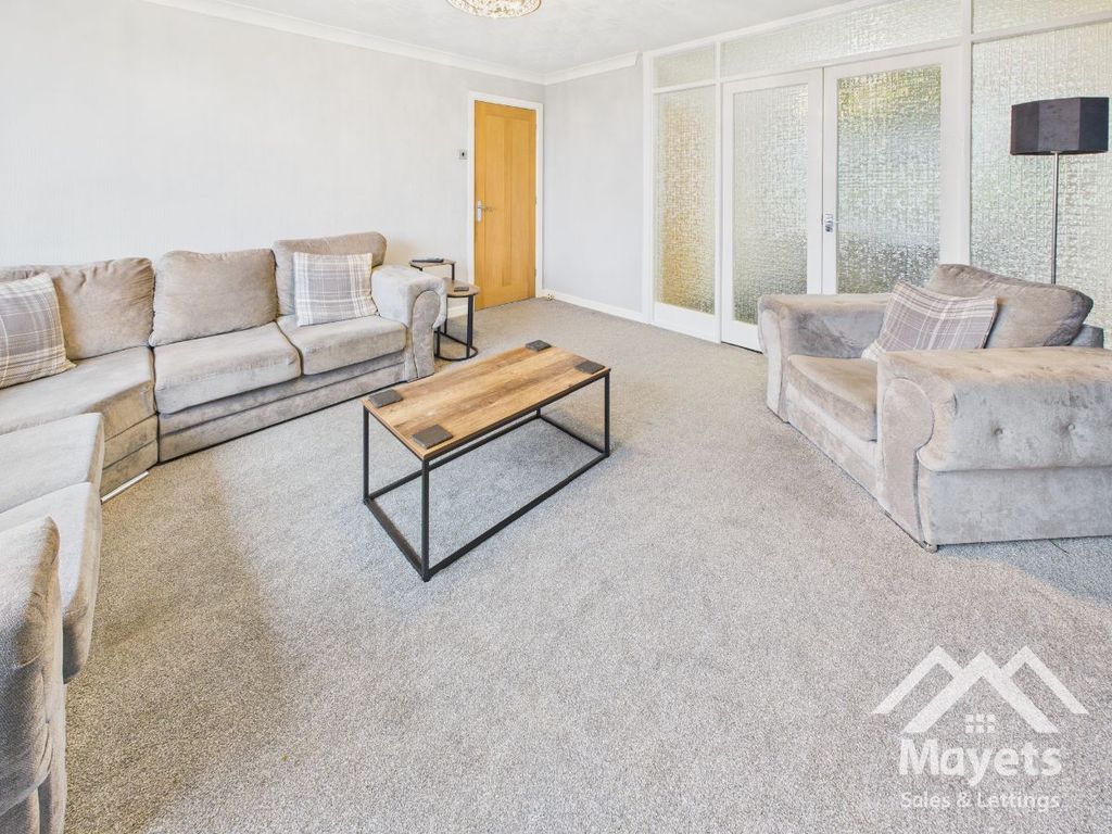 Property photo 3 of 24