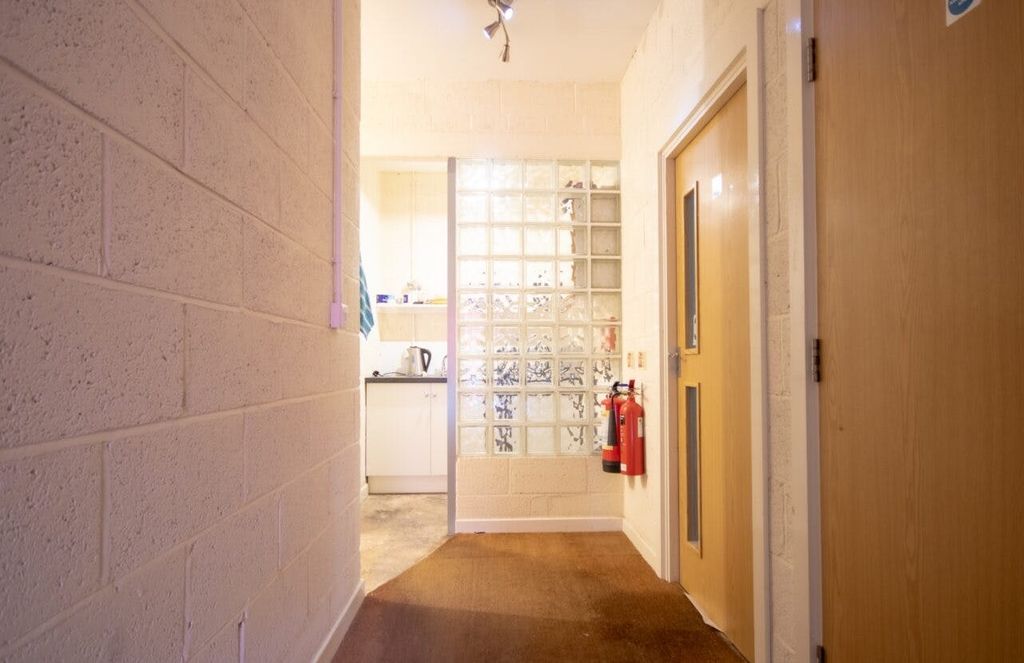 Property photo 2 of 4 Alderton-3-Office-To-Let-Internal-3-1282x830.Jpg