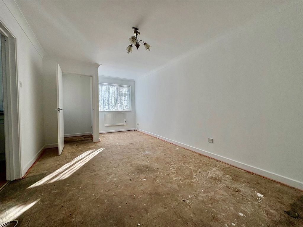 Property photo 3 of 8 Picture No. 02