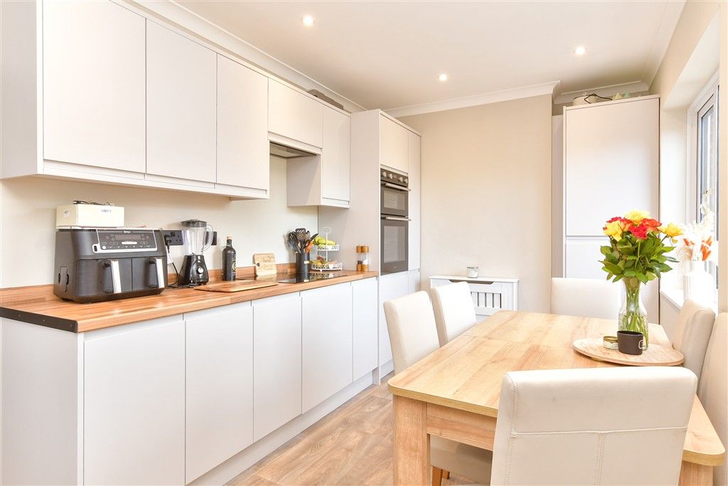 Property photo 3 of 18 Kitchen/Diner