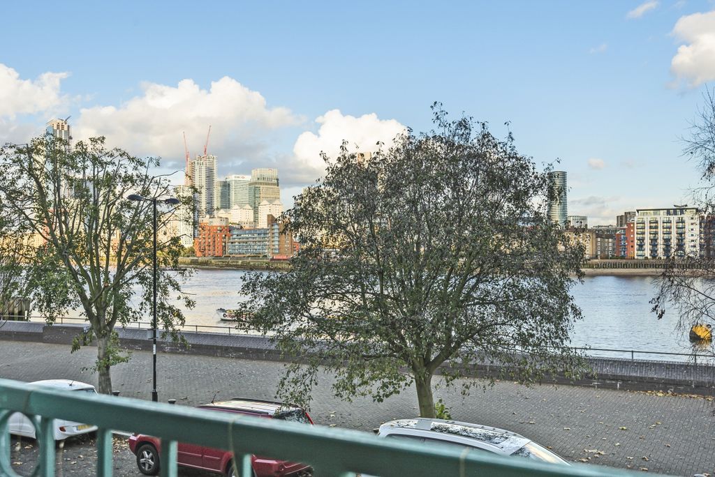 Property photo 3 of 6 548109 (1)