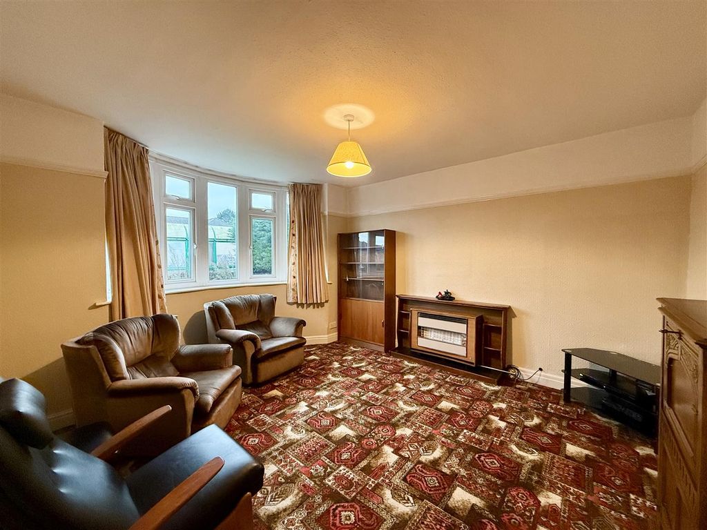Property photo 3 of 17 3