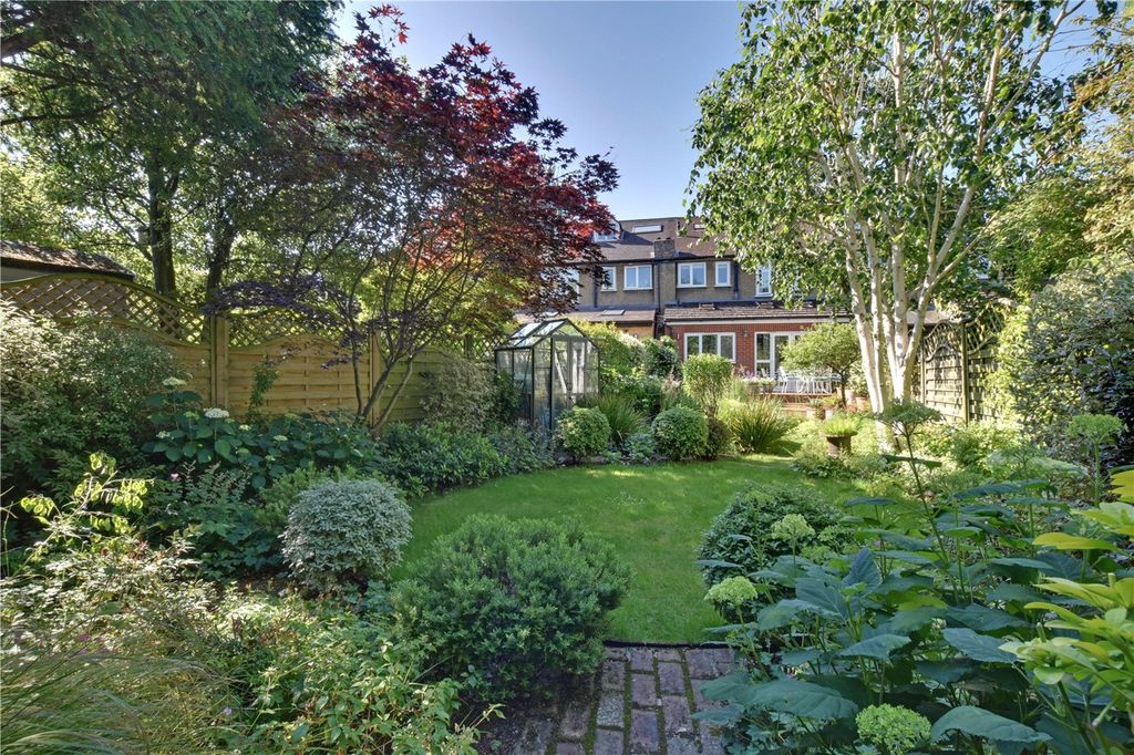 Property photo 2 of 25 Picture No. 36